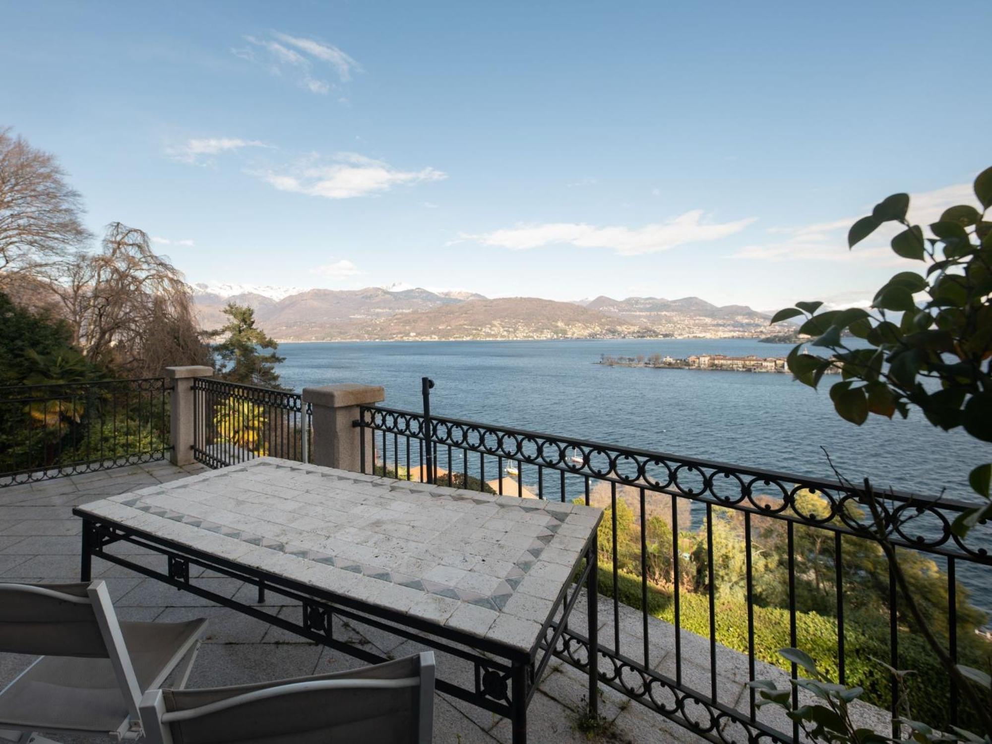 Apartment Punta Borromea By Interhome Stresa Exterior photo